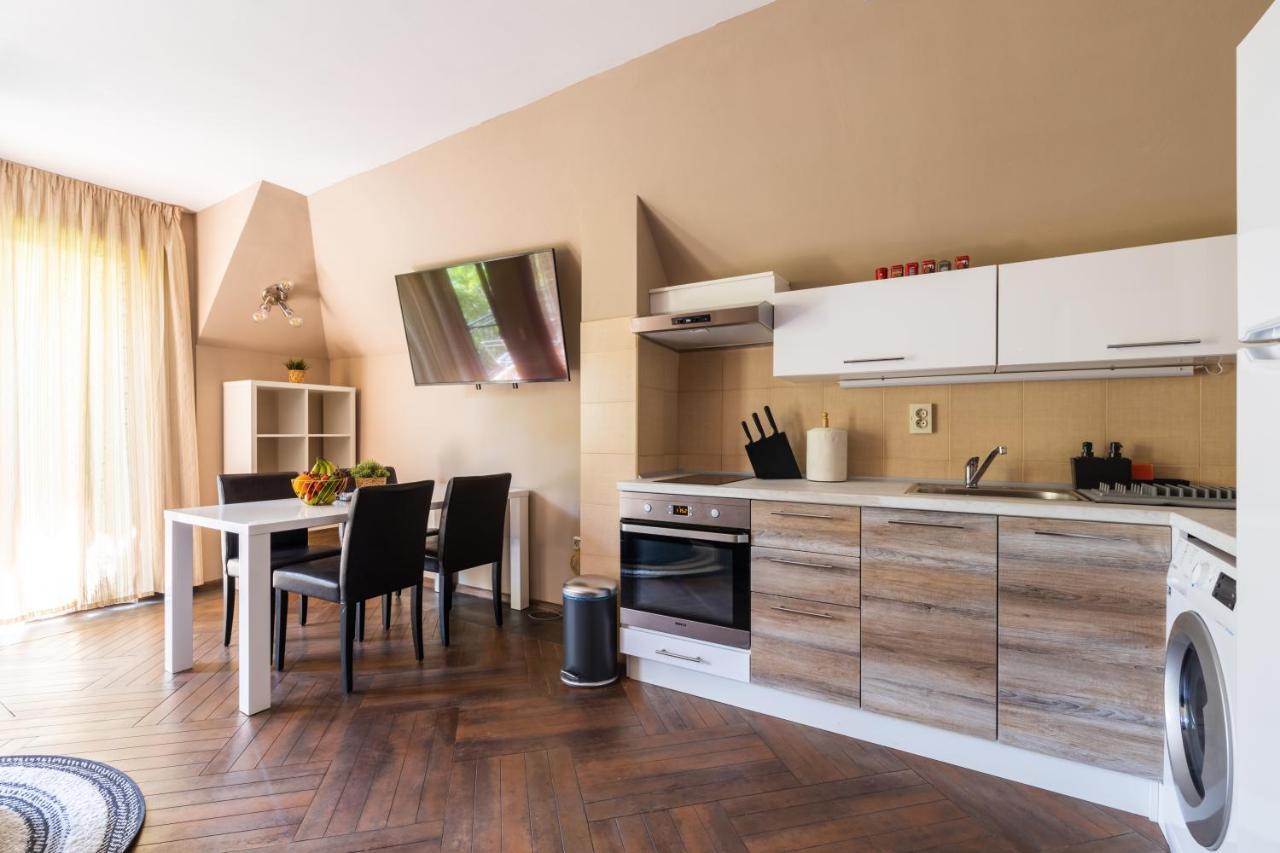 Quiet & Modern Maisonette Varna Exterior photo